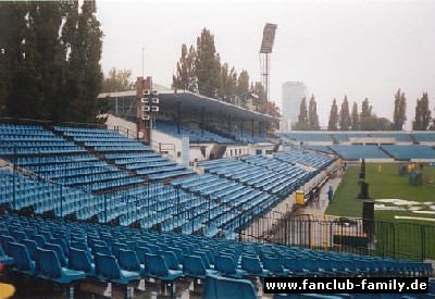 Stadion, Haupttribne